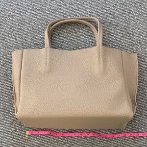 Ampersand as Apostrophe